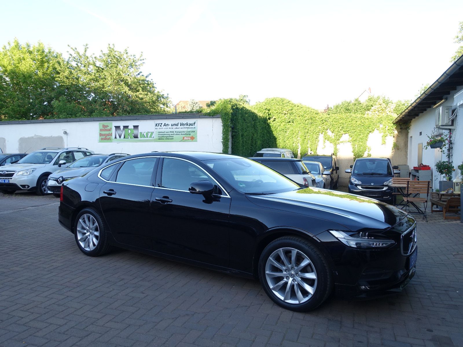 VOLVO S90