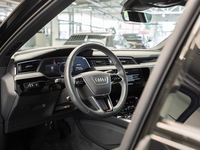 e-tron S Sportback quattro PANO+HEAD+UP+AHK+LUFT