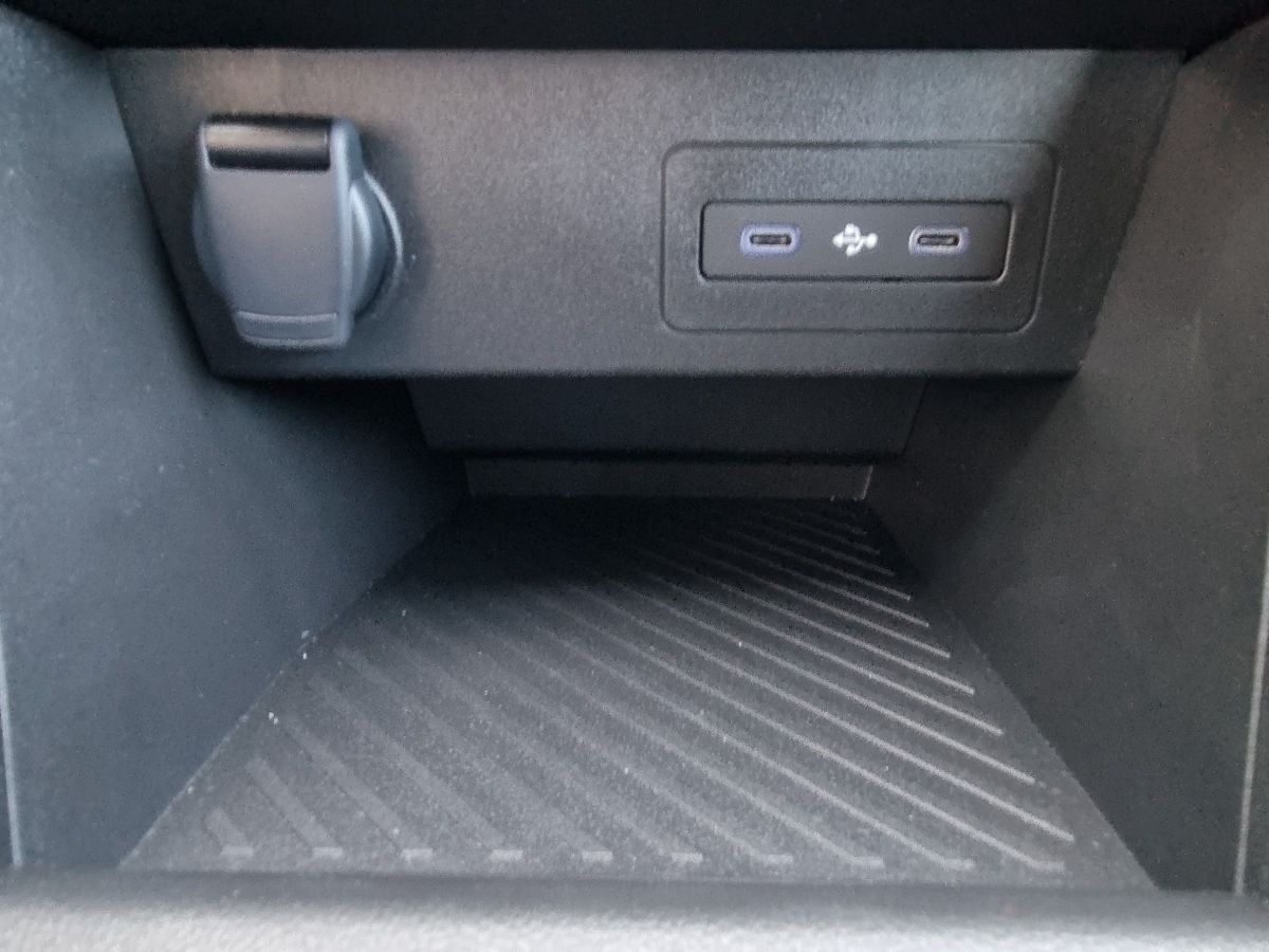 Fahrzeugabbildung Dacia Sandero Journey TCe 100