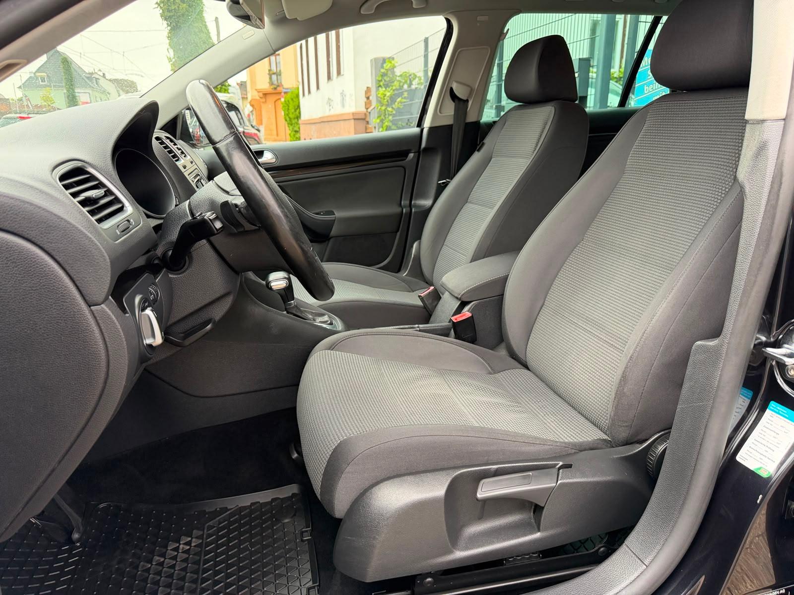 Volkswagen Golf 2009 — photo 10