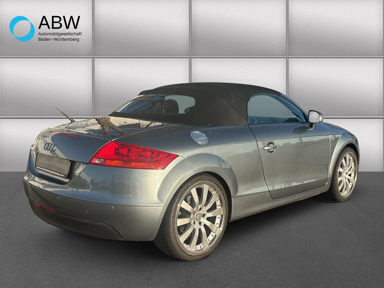 Fahrzeugabbildung Audi TT 2.0 TFSI Coupe/Roadster S line Sport / Plus