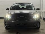 Kia Ceed SW 1.6 CRDi (48V Mild-Hybrid) DCT7 Vision - Kia: Cee D SW Crdi