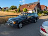 Mercedes-Benz E 300 Turbodiesel Oldtimer Tüv neu - Mercedes-Benz E 300 mit Diesel-Antrieb: Turbo