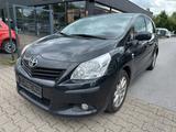 Toyota Verso Life - Toyota Verso aus 2011 mit Diesel-Antrieb: Kleinbus