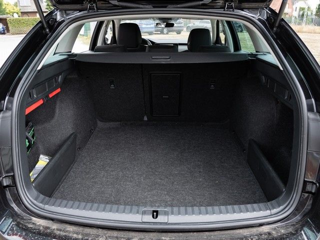 Octavia Combi 2.0 TDI Ambition DSG NAVI+LED+CARP