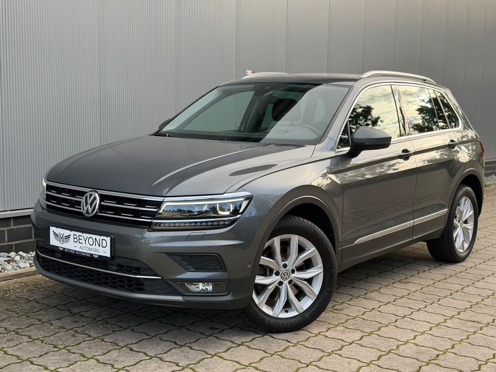 Volkswagen Tiguan 2.0 TDI DSG Highline 4Motion AHK NAV RFK foto 1
