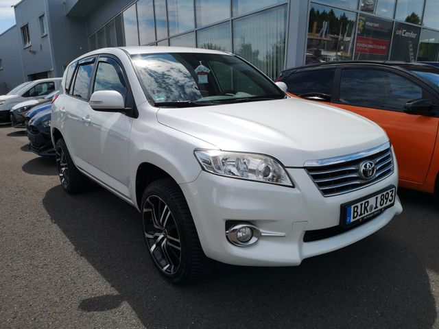 Toyota RAV 4 2,0L 4x4 Travel Automatik AHK TOP-ZUSTAND