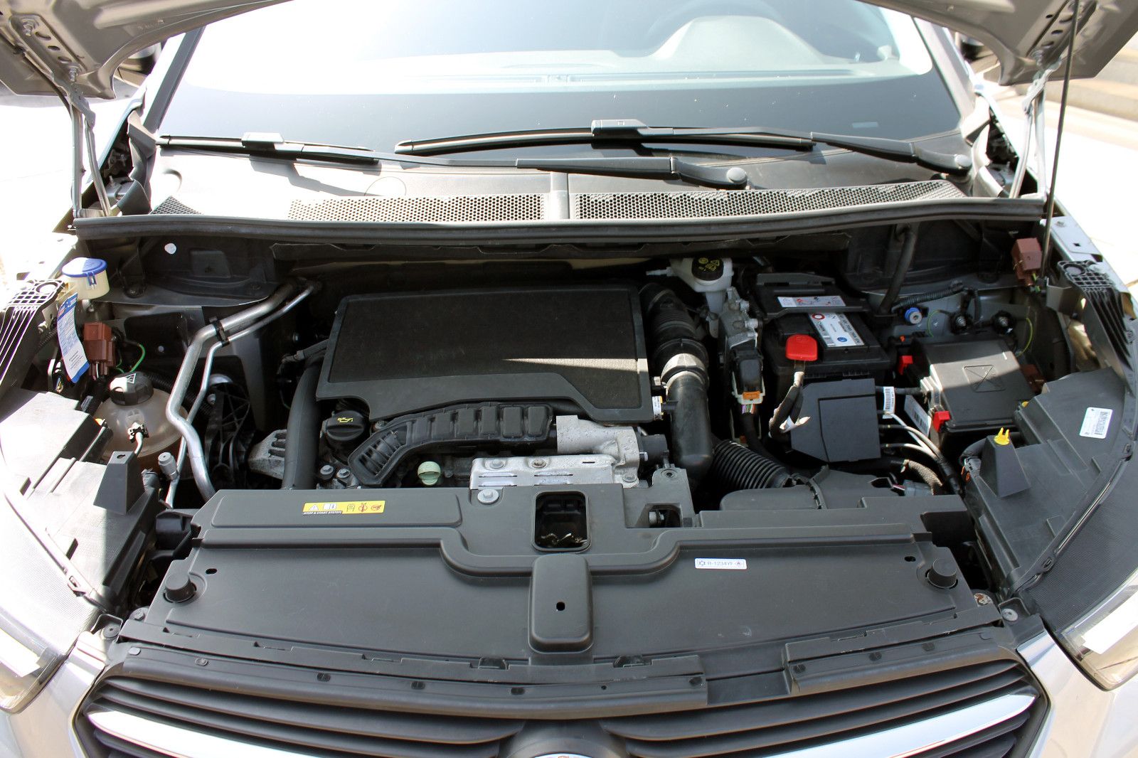 Fahrzeugabbildung Opel Grandland (X) 1.2 Innovation LED AHK ACC KAM PDC