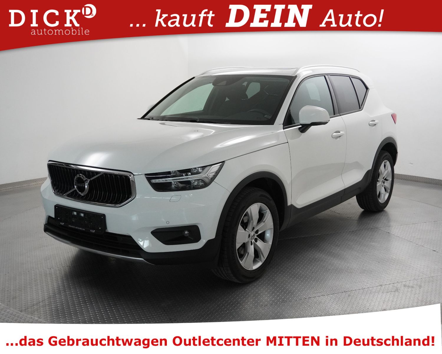 Fahrzeugabbildung Volvo XC40 T3 Aut Momen PANO+VIRTU+LED+KAM+H&K+ACC+SHZ