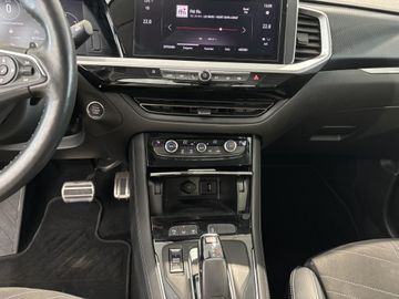 Fotografie 17 des Opel Grandland (X) Grandland 1.2 DI Automatik Ultimate