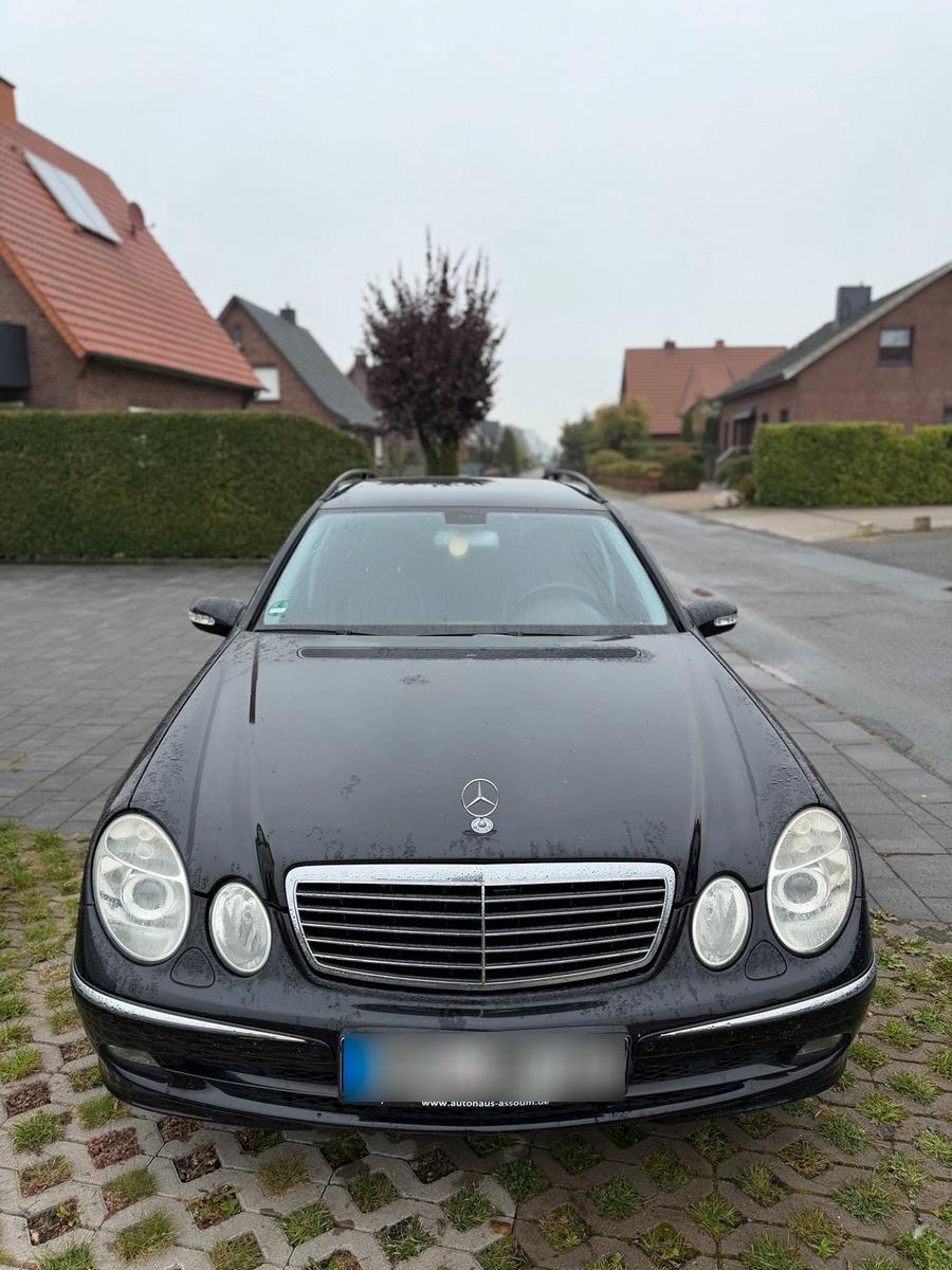 Mercedes-Benz E 200