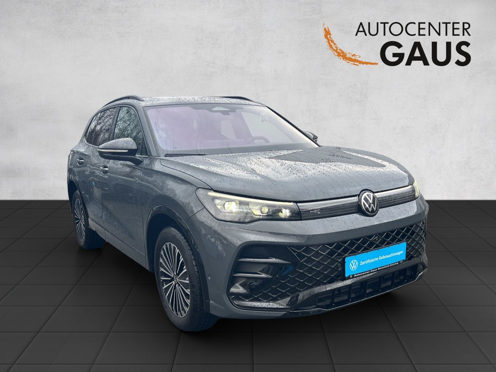 Tiguan R-Line 2.0 TDI DSG 4M AHK*Navi**Pano*Blac