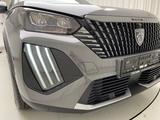 Peugeot 2008 Allure 1.2 Automatik ACC LED Sitzheizung - Peugeot 2008: Automatik