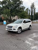 Mercedes-Benz Mercedes Benz GL 450 4 Matic 7 Sitzer Panorama - gebrauchte Mercedes-Benz GL-Klasse aus dem Jahr 2010