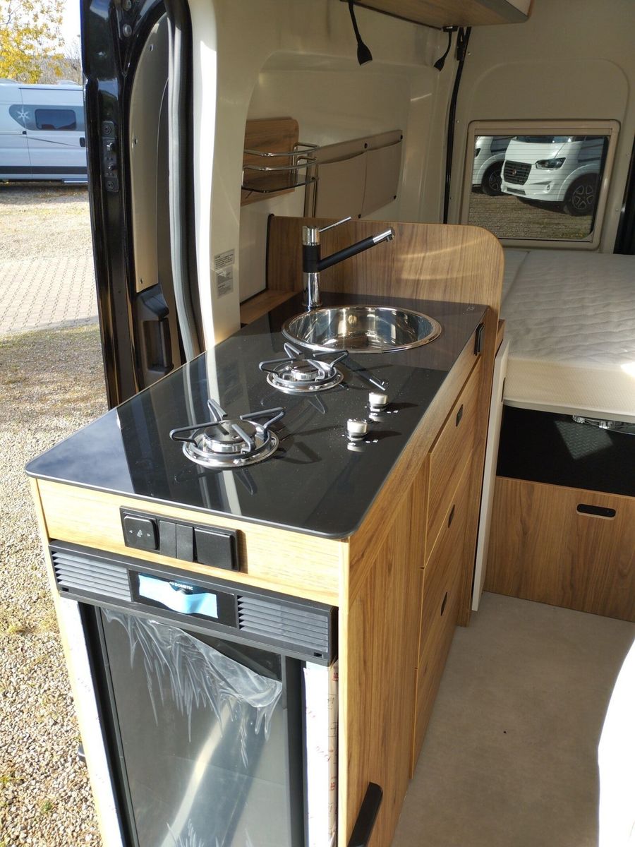 Fahrzeugabbildung Karmann Dexter 4x4 DE 560 AW Allrad 4x4, Rückfahrkamera