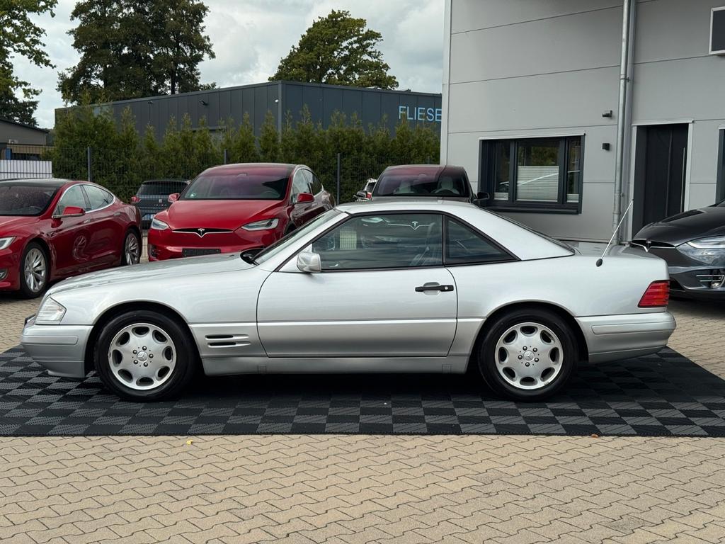 Mercedes-Benz SL 320