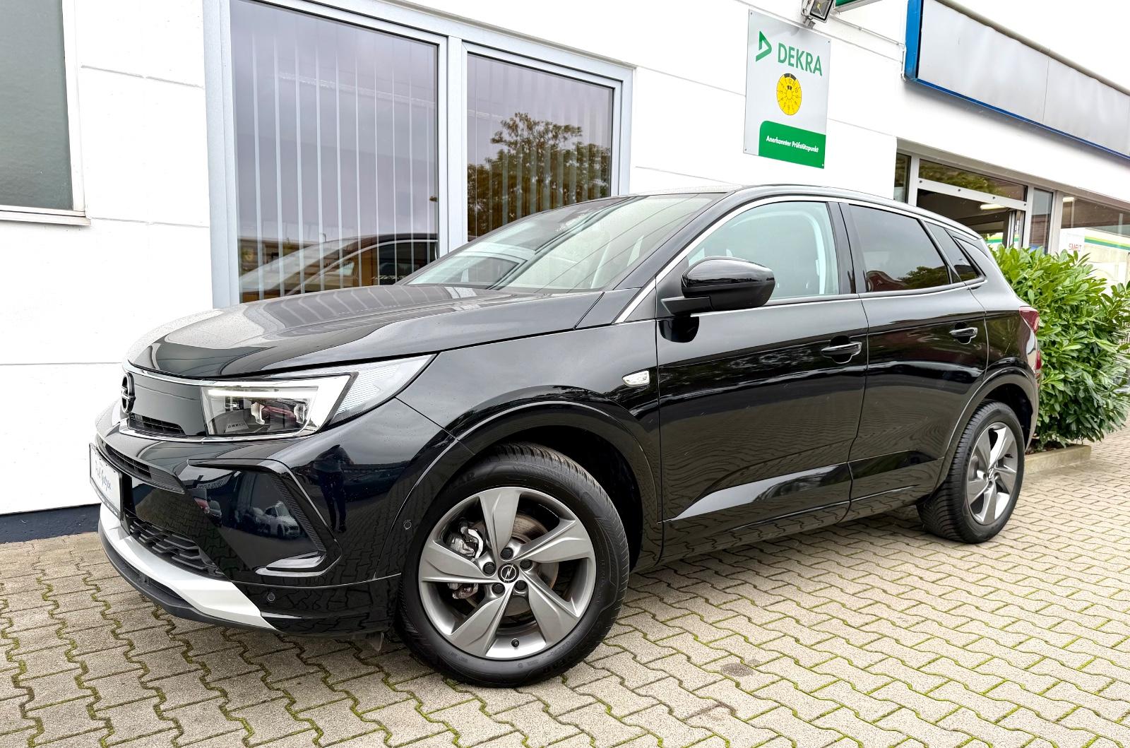 Opel Grandland 1,2 Elegance AT NaviPro|Matrix|AHK|360