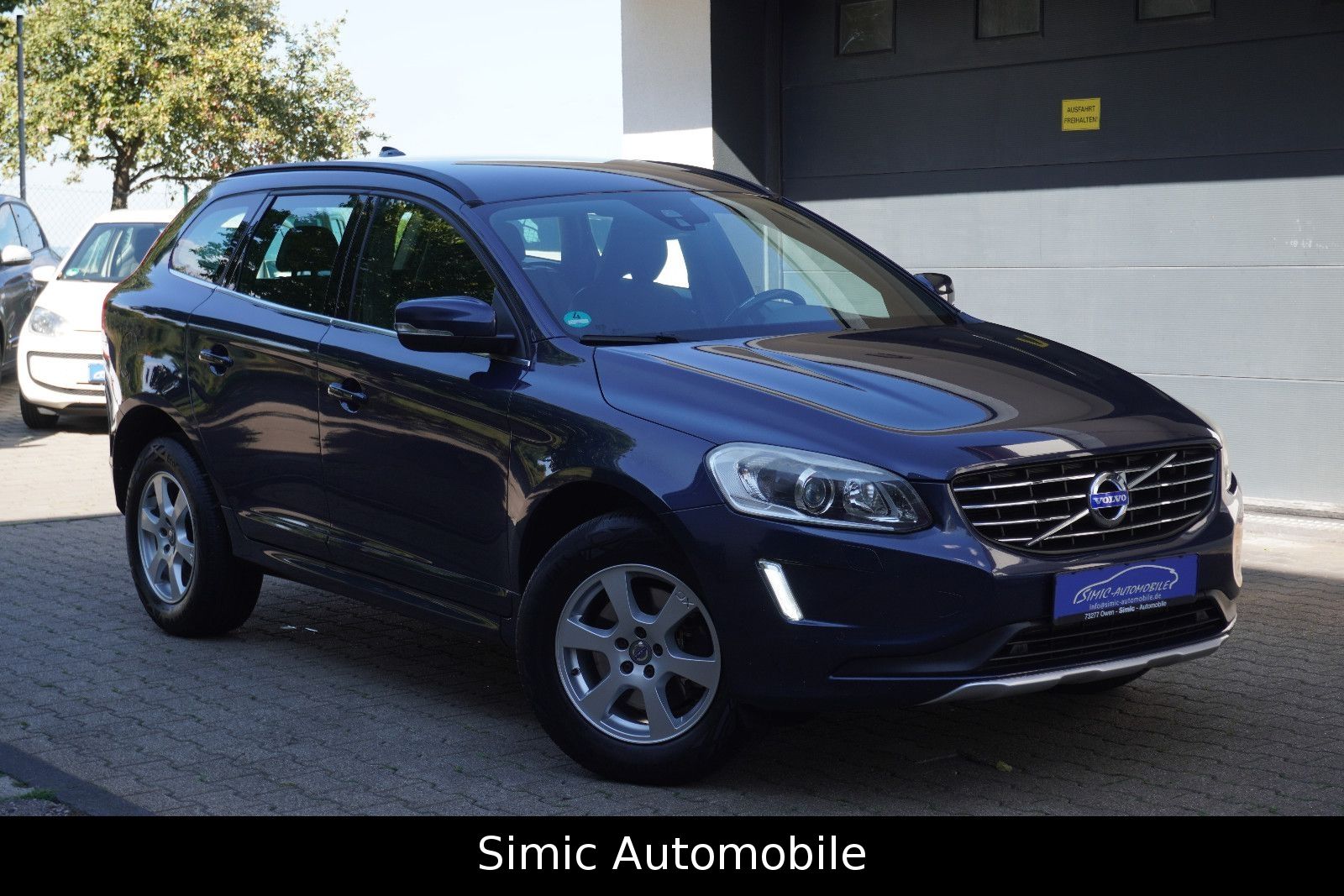 Volvo Volvo XC60 Momentum 2.0 D4 tLEDER+NAVI+XENON+KAMER