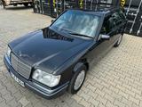 Mercedes-Benz 320T, deutsches Fahrzeug mit Historie - Mercedes-Benz 320 aus 1994
