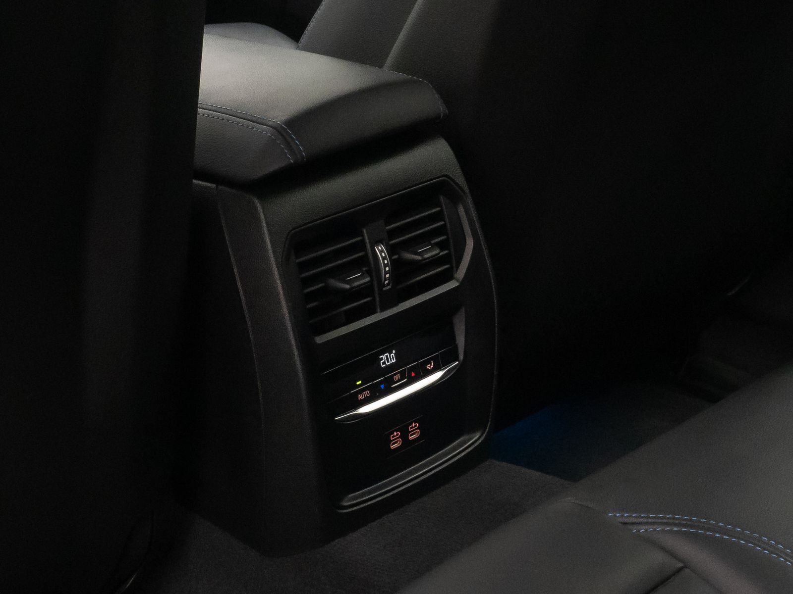 Fahrzeugabbildung BMW i4 M50 HUD HiFi Kamera DAB M Sportbremse 19Zoll