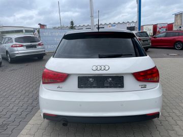 Fahrzeugabbildung Audi A1 Sportback Klima, SHZ, PDC, Lichtsensor