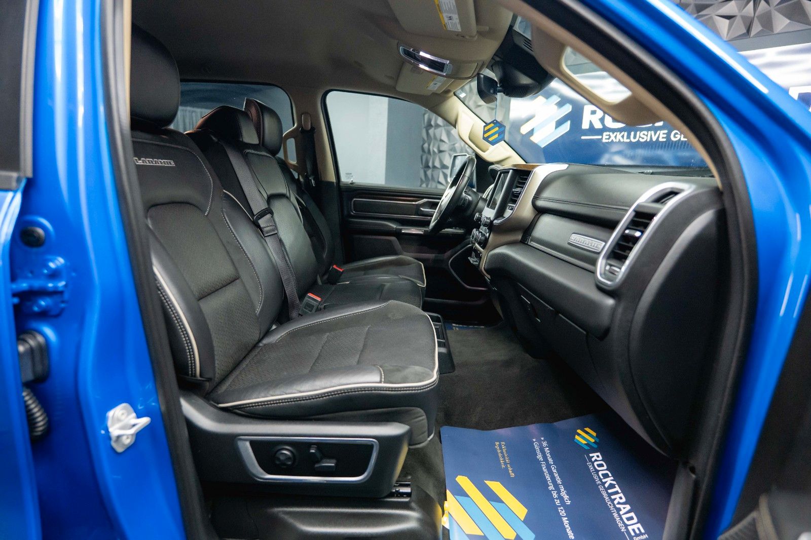 Fahrzeugabbildung Dodge RAM 5.7 V8 HEMI 4x4 LARAMIE Offroad Night LED