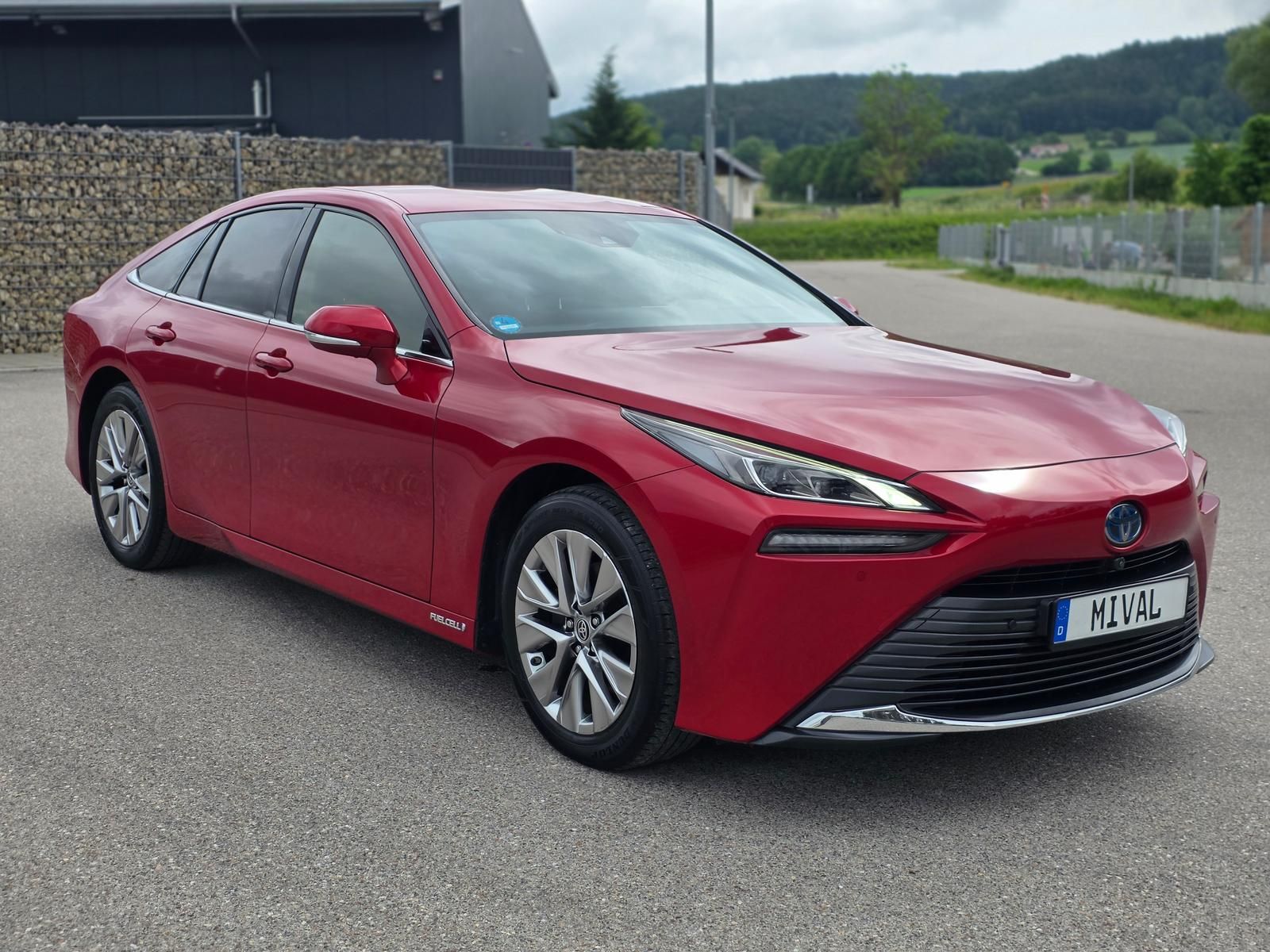 TOYOTA Mirai
