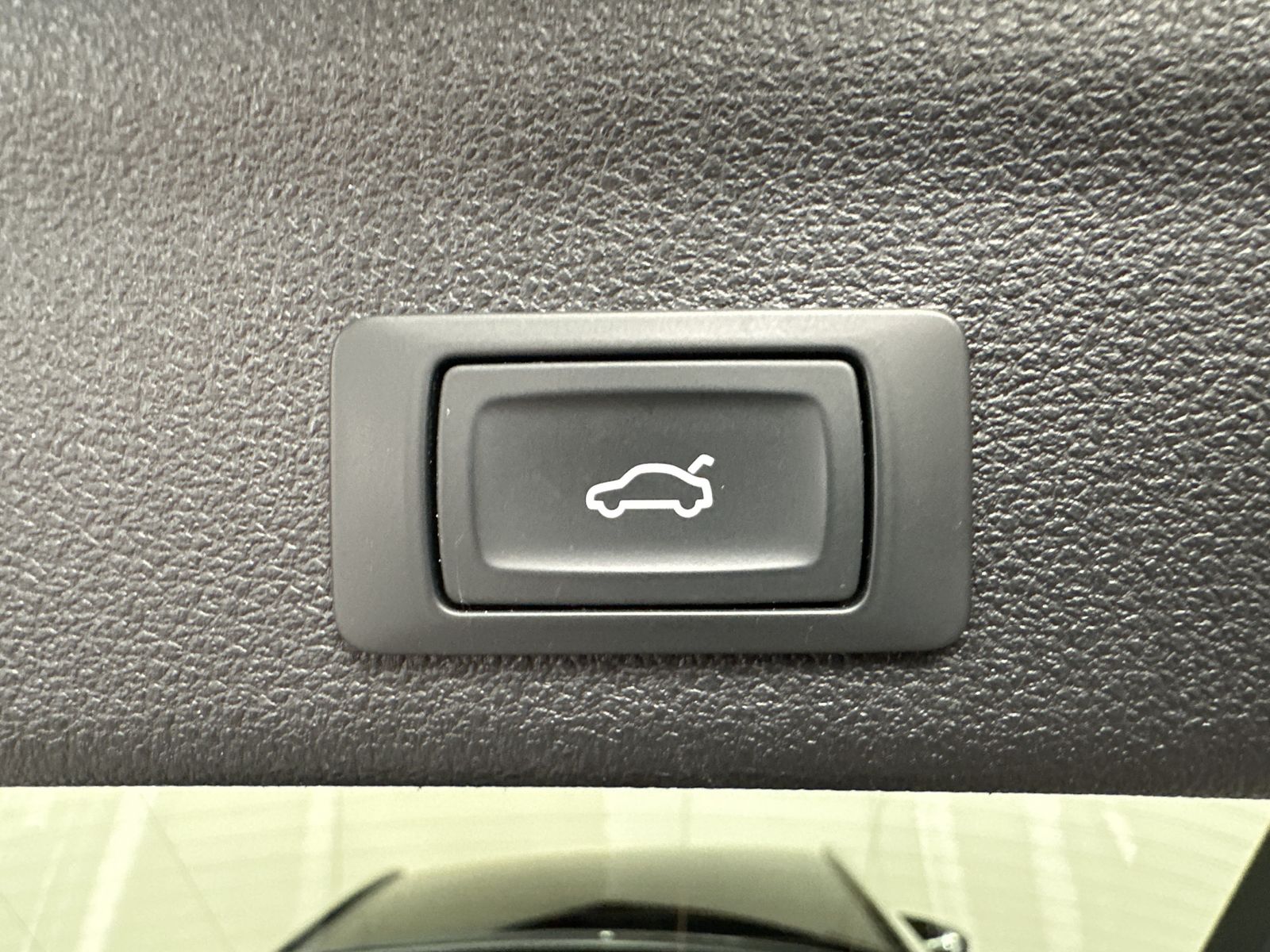 Fahrzeugabbildung Audi A6 Avant 40 TDI S-Tronic Sport NAV+LED+AHK+ACC