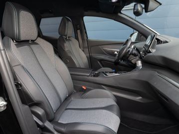 Peugeot 3008 - 11