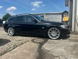 BMW 335i touring - - BMW 335: Teilleder