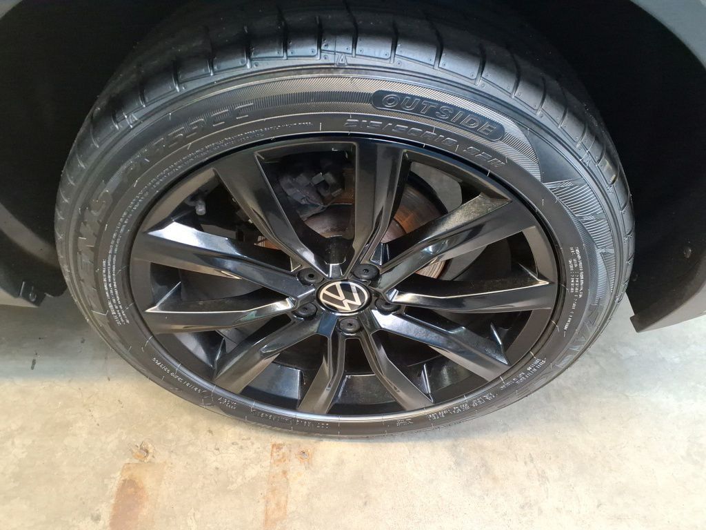 Volkswagen T-Roc R-Line 1.5 TSI 110kW AHK*Tempo*PDC*RFK*SH