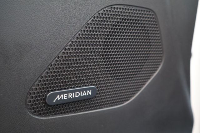 Jaguar F-Pace 35t AWD*BLACK PACK*R-SPORT*PANO*MEMORY