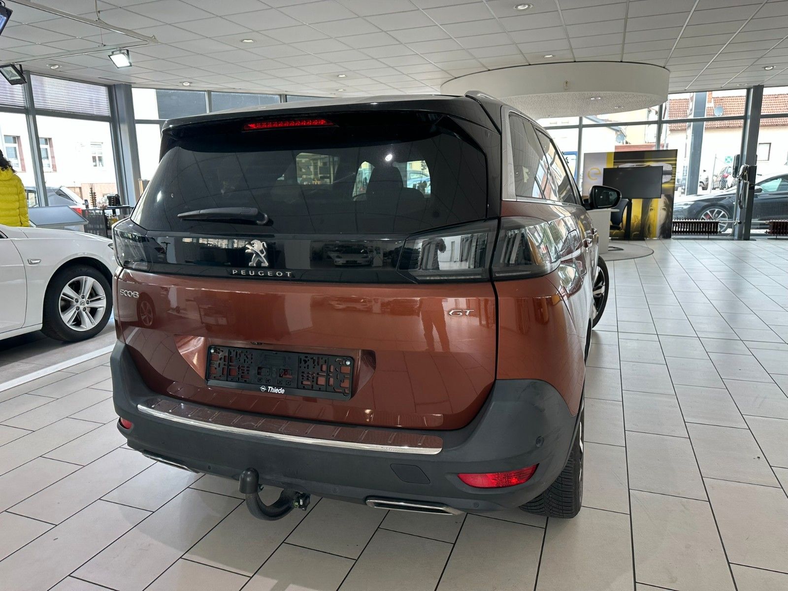 Fahrzeugabbildung Peugeot 5008 GT -PACK 1.5D LED/NAVI/SHZ/ALCANTARA/AHK