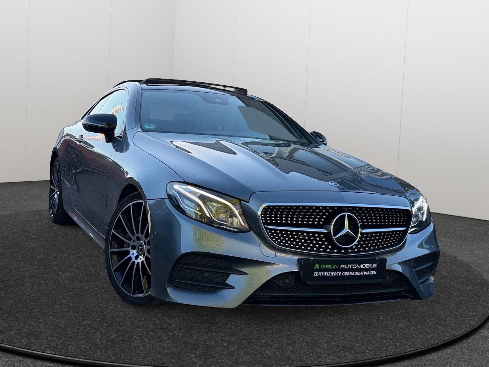 MERCEDES-BENZ E 350 d Coupe AMG-Line/Pano/Bumester