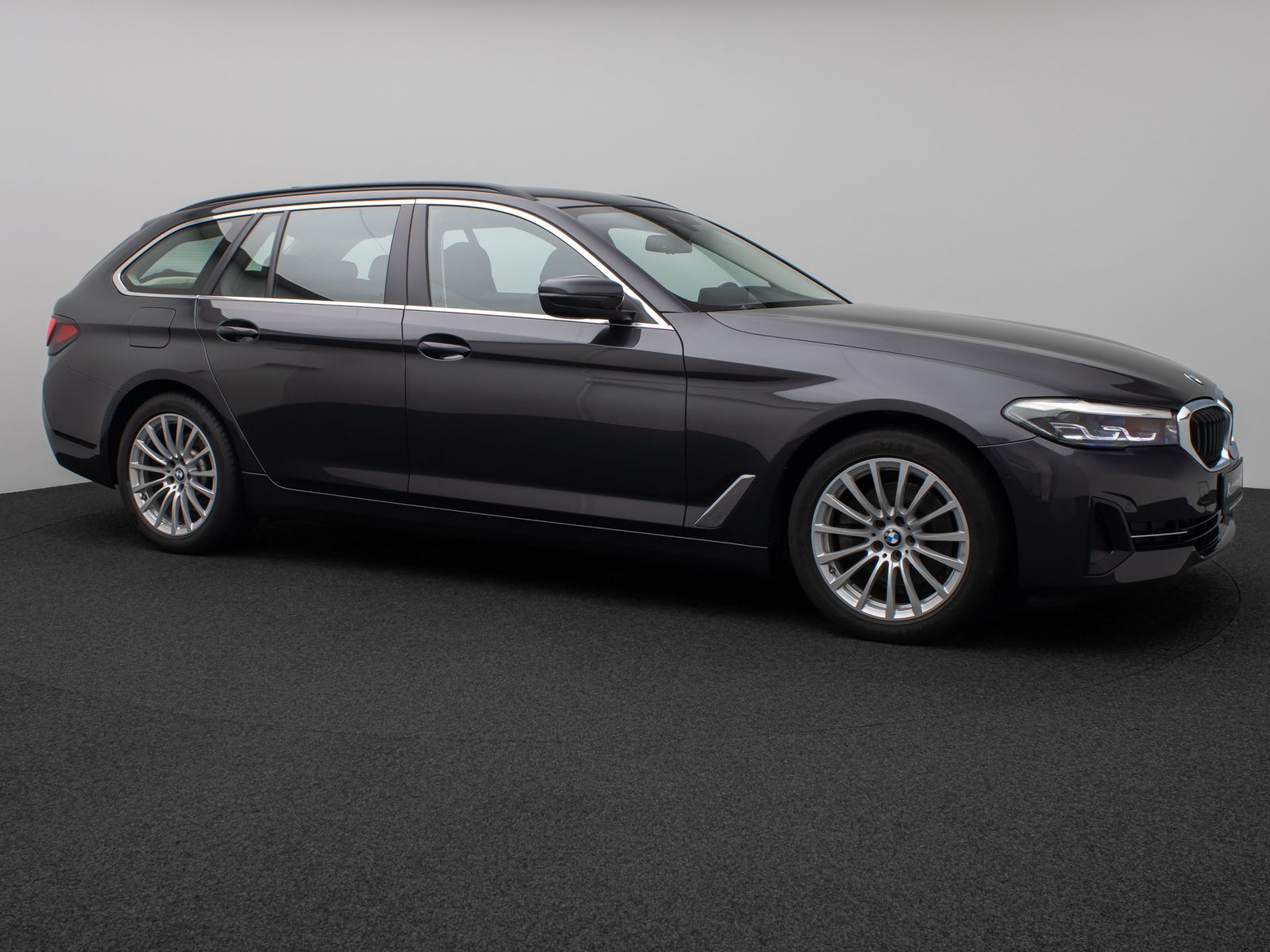 Fahrzeugabbildung BMW 520d Kamera HUD DAB 4xKlima DrivingAssist Alarm
