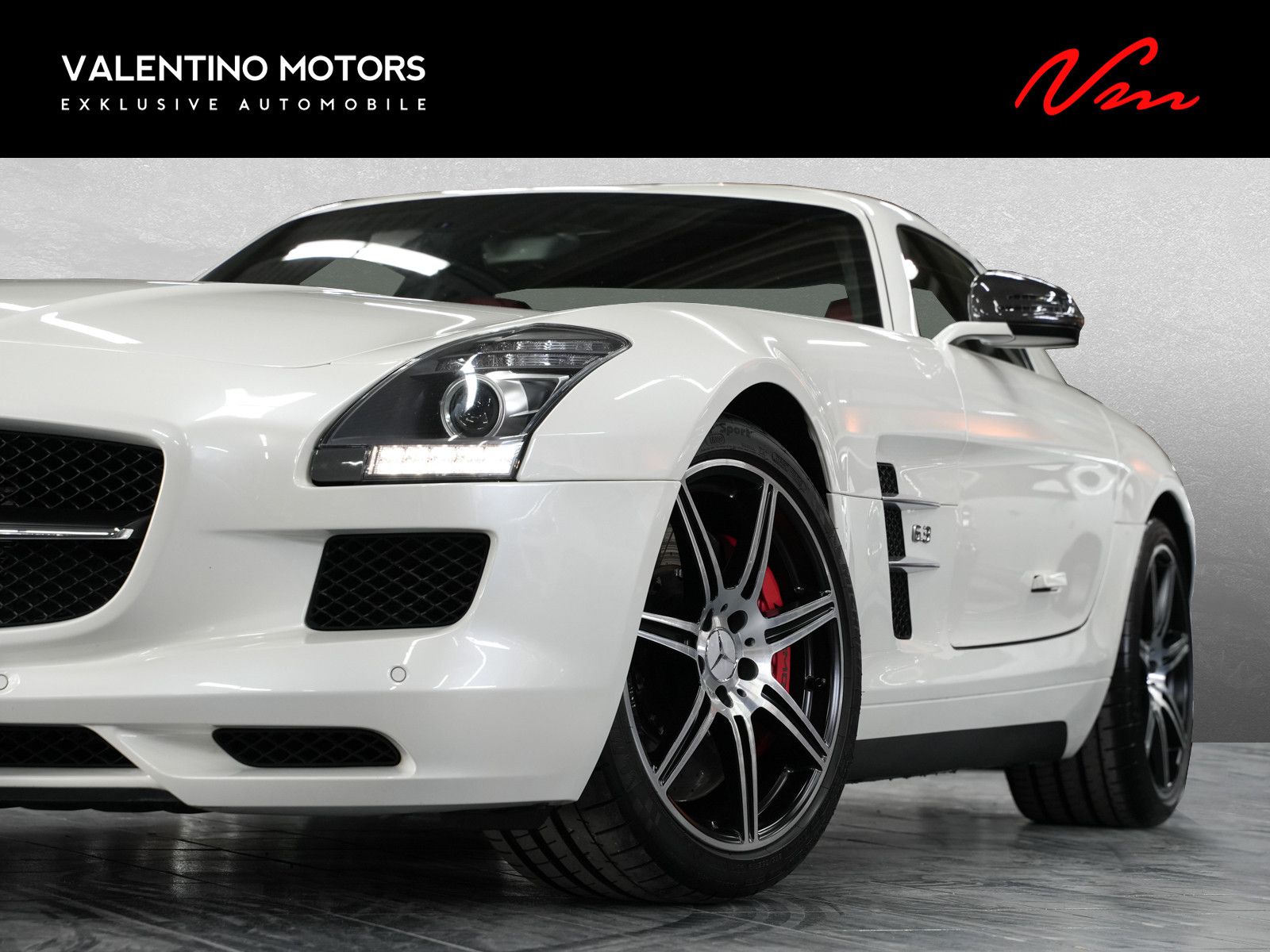 Fahrzeugabbildung Mercedes-Benz SLS AMG Coupe - designo Sonderlack|Carbon Interi