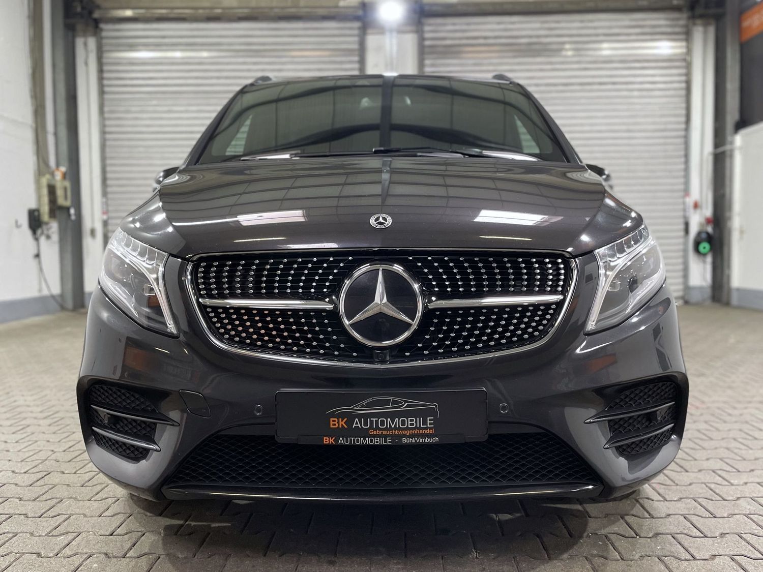 Fahrzeugabbildung Mercedes-Benz V 250 d EDITION lang AMG#Night#LED#Distr.#Burmes