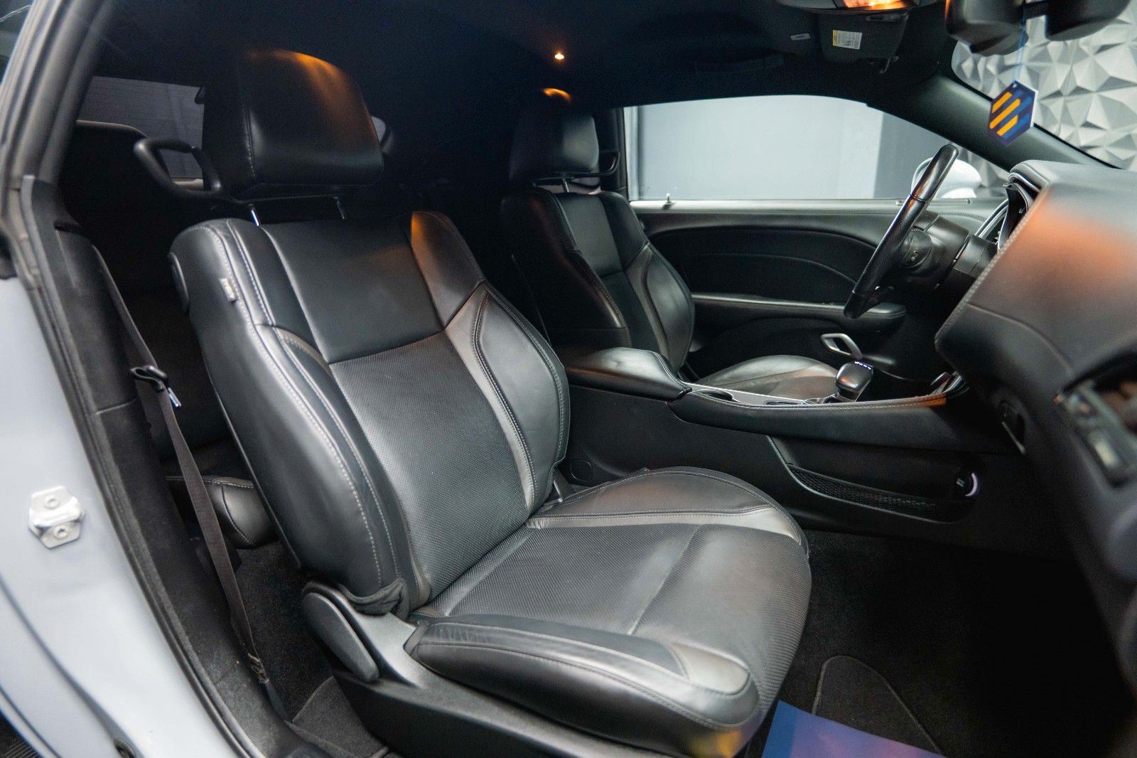 Fahrzeugabbildung Dodge Challenger 3.6 V6 4x4 GT SRT Styling *LED*19%*