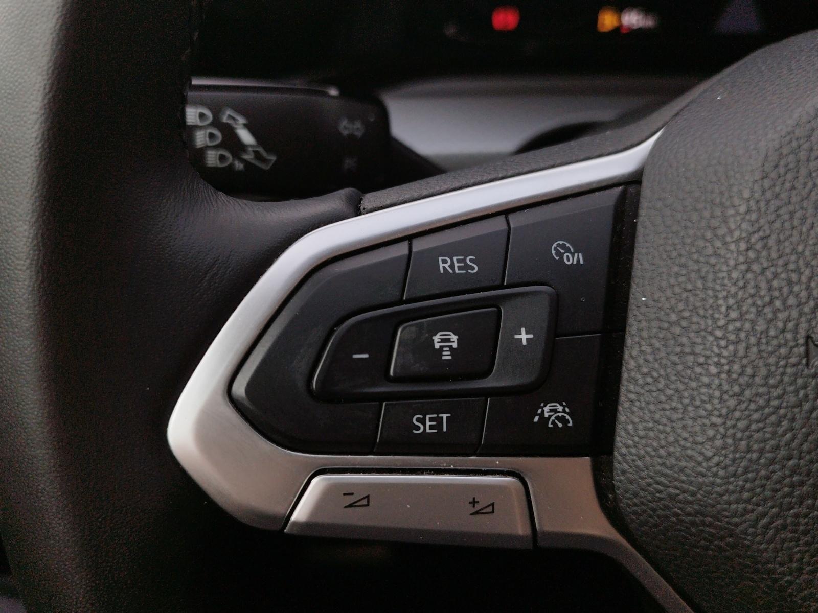 Volkswagen Golf VIII Active1.0 TSI MATRIX/PANO/CARPLAY, миниатюра 18