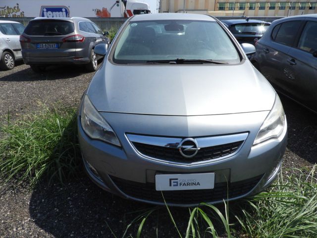 Opel OPEL Astra IV 2010 - Astra 5p 1.7 cdti Elective 