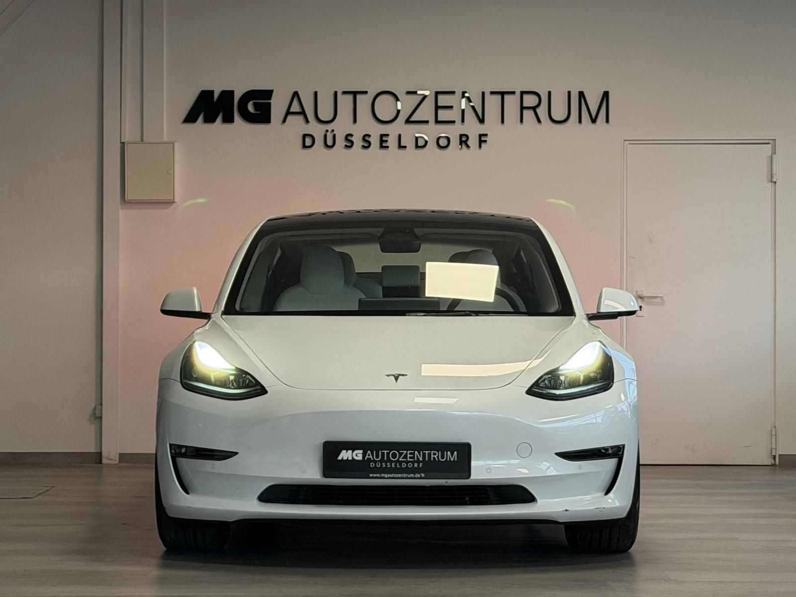 Tesla Model 3 Performance *CARPLAY *CARBON *20Z *360 imagem 2