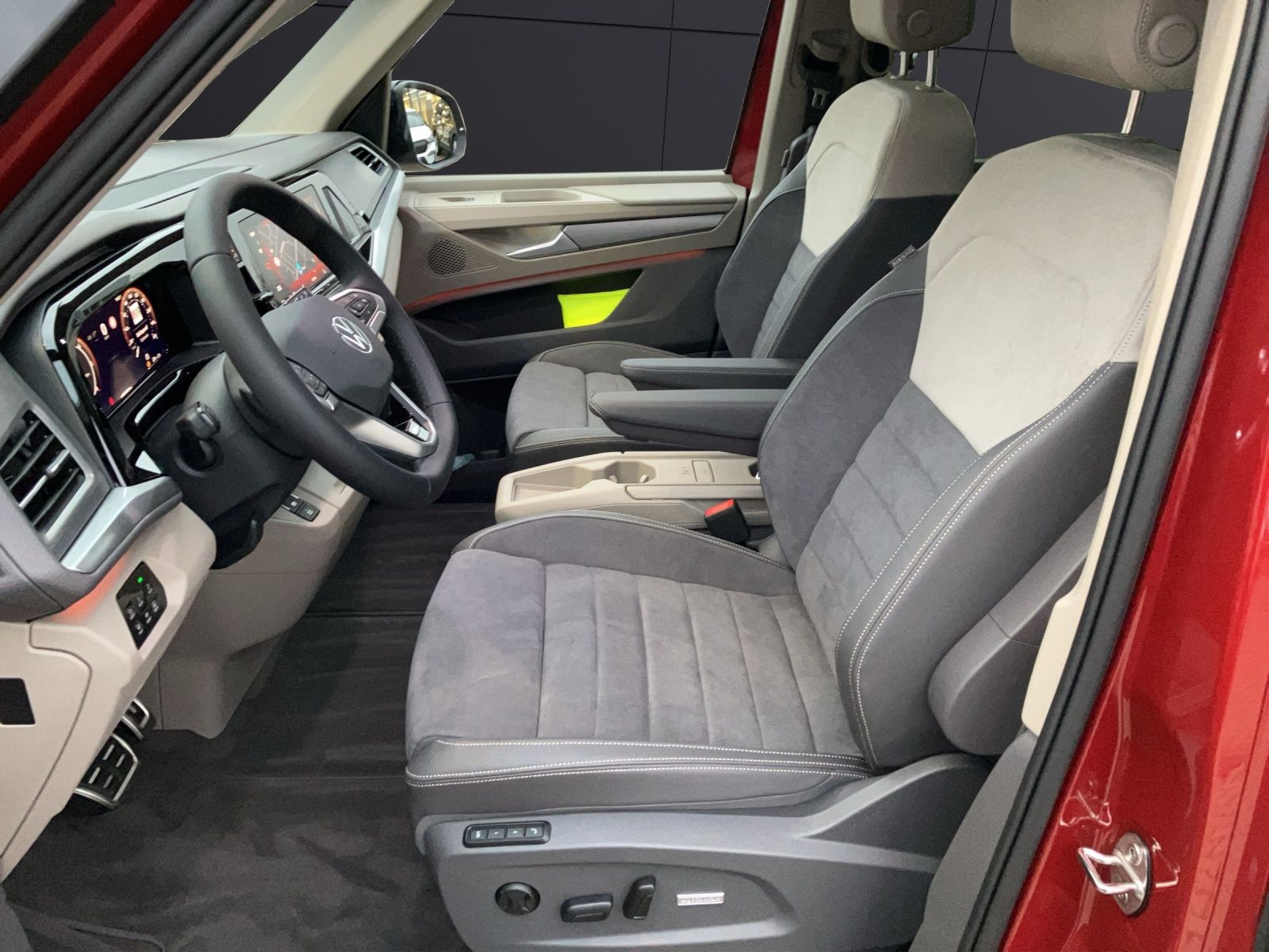 Fahrzeugabbildung Volkswagen T7 Multivan GOAL TDI DSG KLIMA, AHK, STANDH., DC