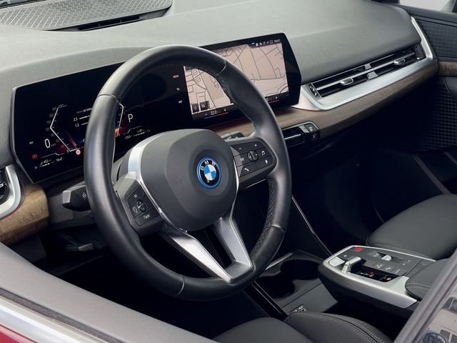 Foto Nummer 7: BMW 225e xDrive