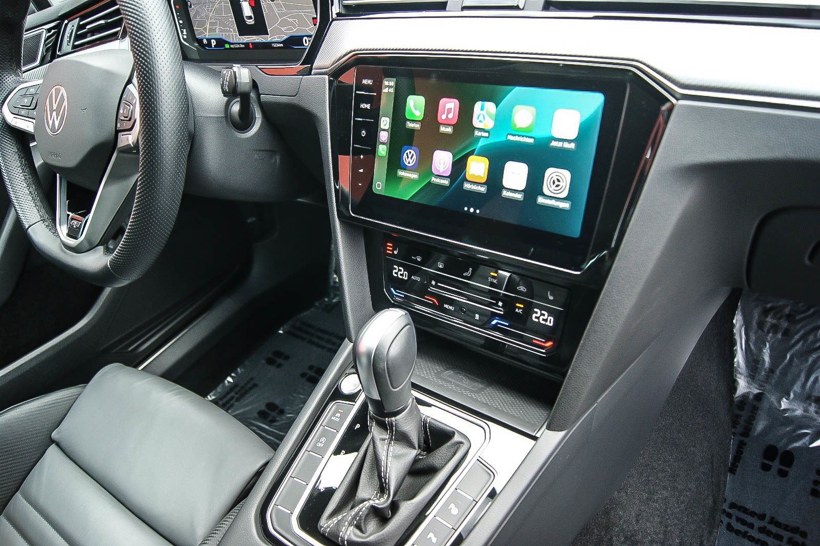 Fahrzeugabbildung Volkswagen Passat Variant 2.0TDI DSG R-LINE ANHZV STANDHZG