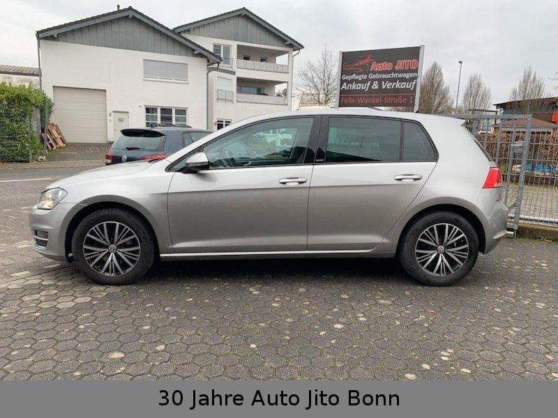Volkswagen Golf VII Lim. Allstar **Navi*Sitzheizung !