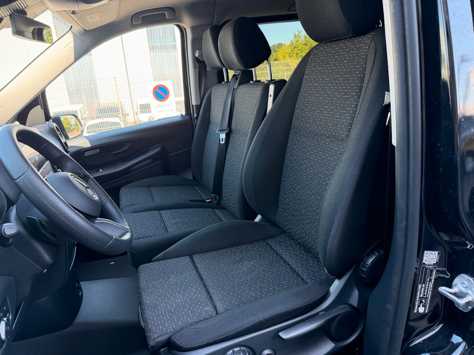 Fahrzeugabbildung Mercedes-Benz Vito 116 CDI Tourer Extral elektr Türen AHK
