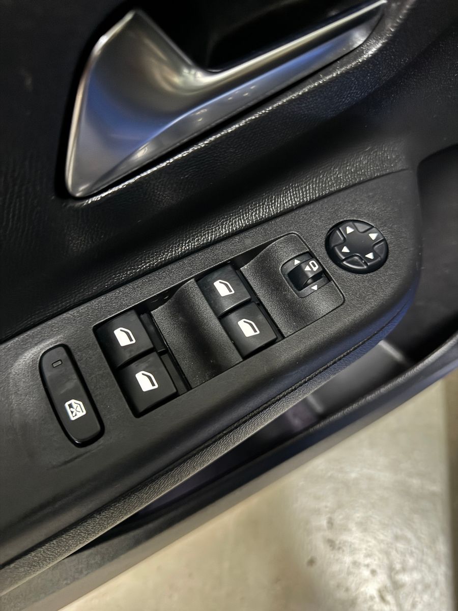 Fahrzeugabbildung Opel Corsa 1.2 AUTOMATIK ELEGANCE NAVI KAMERA VIRTUAL