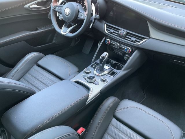 Fahrzeugabbildung Alfa Romeo Giulia 2.0Turbo 16V Intensa Q4 Autom. Kamera, Te