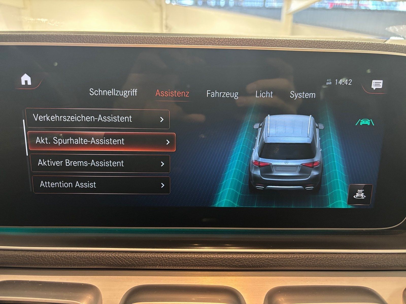 Fahrzeugabbildung Mercedes-Benz GLE 350de 4M*AMG*DISTRONIC*MULTIBEAM*AIRMATC*360