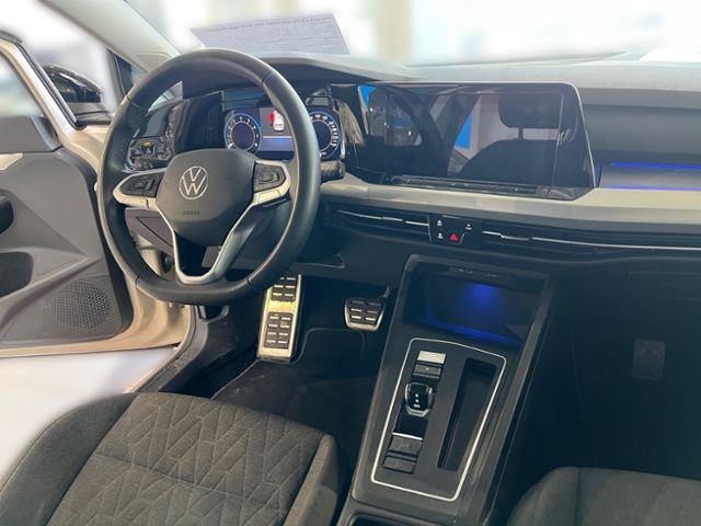 Fahrzeugabbildung Volkswagen Golf 1.0 TSI DSG MOVE LED-PLUS NAVI IQ.DRIVE